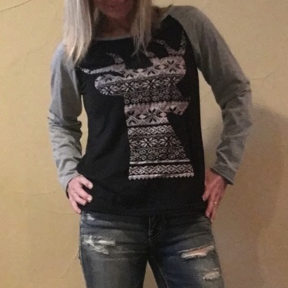 Tops - Cute Reindeer Long Sleeve Tee (Last ones!)